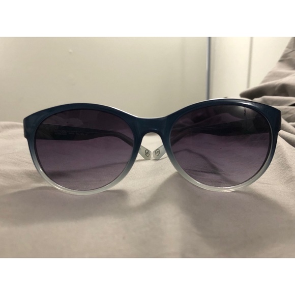 Michael Michael Kors Women's - Picture 4 of 4